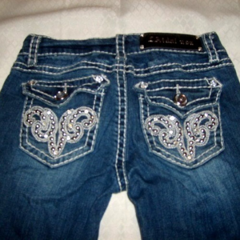 Jean Shorts LA Idol USA Size 1 Embellished Cute!